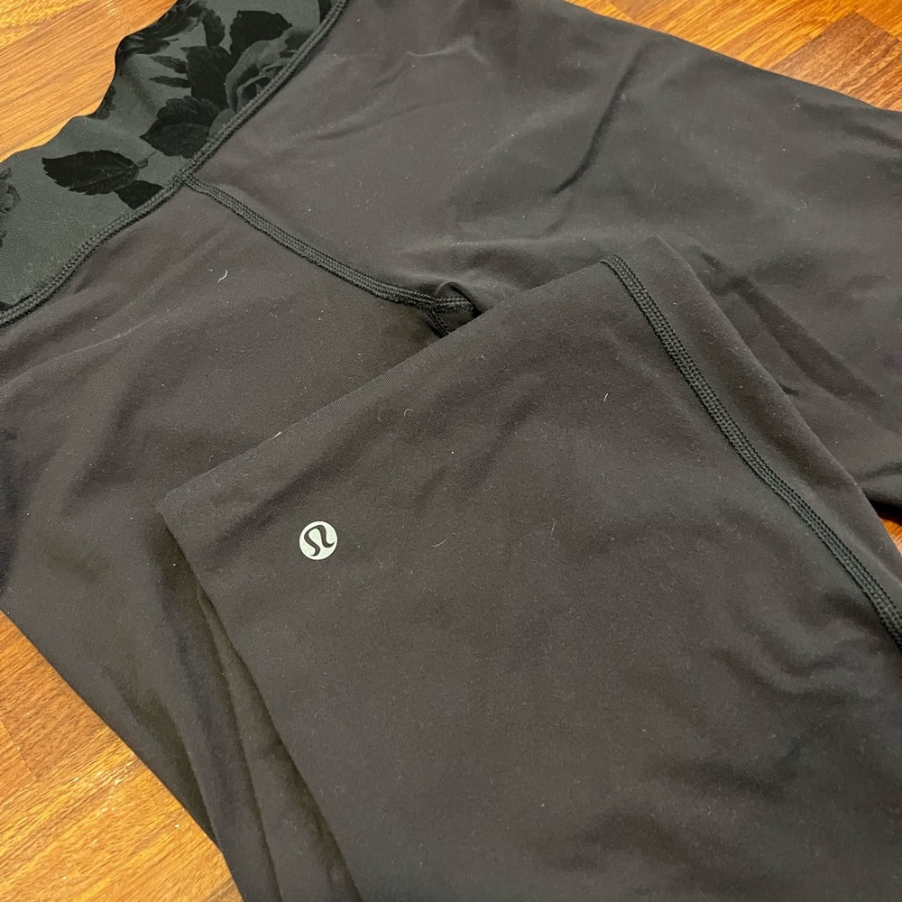 Gray lulu lemon pants size 4